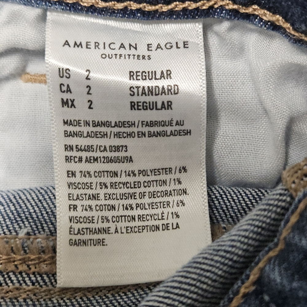 AMERICAN EAGLE MOM JEANS WOMEN'S SIZE 2/26W - Picture 7 of 7